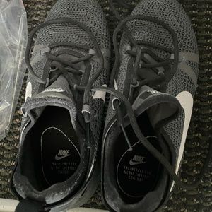 nike shoes women US 6.5